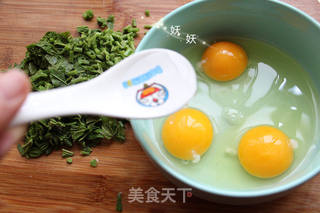 香椿煎蛋的做法步骤:5