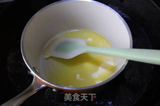 八寸芒果酸奶慕斯蛋糕的做法步骤:4