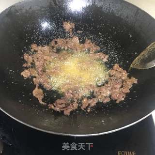 干炒牛河的做法步骤：7