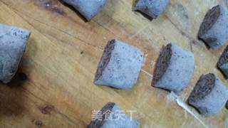 黑香米花卷的做法步骤:9