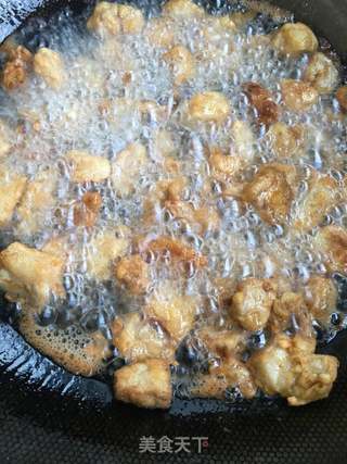 菠萝咕噜肉的做法步骤:7