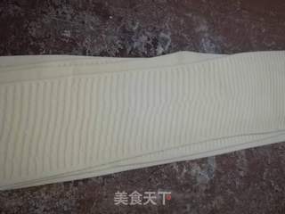 酱牛肉酱抻面的做法步骤：1