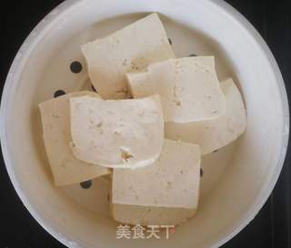 油炸豆腐的做法步骤：2