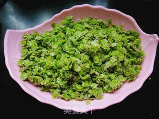 春天的味道:蒸榆钱的做法步骤:8