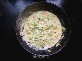 榆钱煎饼的做法步骤:3