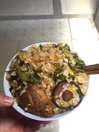 香菇豆角鸡蛋炒饭的做法步骤:3