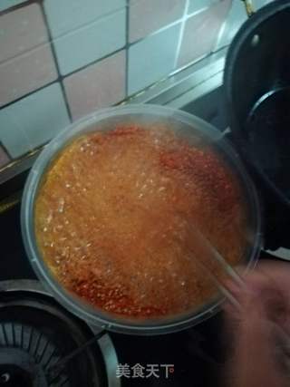 秘制油泼辣子的做法步骤:8