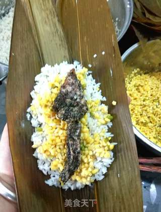 广西咸肉粽的做法步骤:10