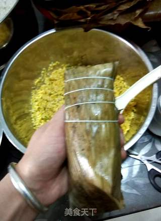 广西咸肉粽的做法步骤:15