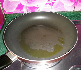 马兰头鸡蛋饼的做法步骤:7