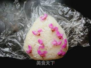 紫荆花榴莲饭团的做法步骤:11