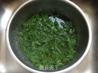 艾草双色卷的做法步骤：2