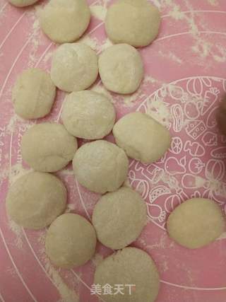 宝宝～菠菜虾仁水饺的做法步骤：11