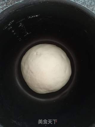鲜肉包子的做法步骤：1