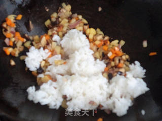 苦瓜炒米饭的做法步骤:10