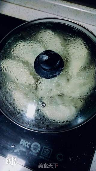韭菜鸡蛋水煎包的做法步骤:4