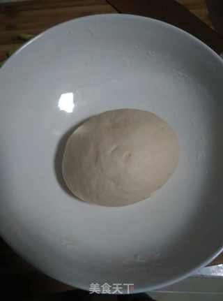 牛肉胡萝卜蒸饺的做法步骤：1