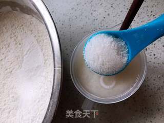 小猪豆沙包的做法步骤:3