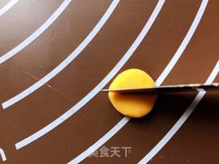 小猪豆沙包的做法步骤:21