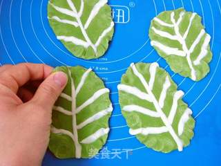 仿真白菜馒头的做法步骤:5