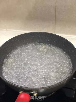 猪肉芹菜香葱水饺的做法步骤:14