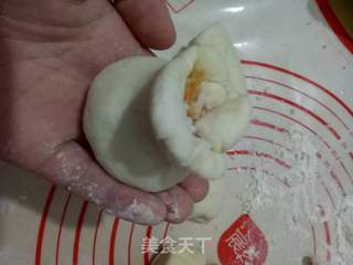 糯米虾米肉松包子的做法步骤:10