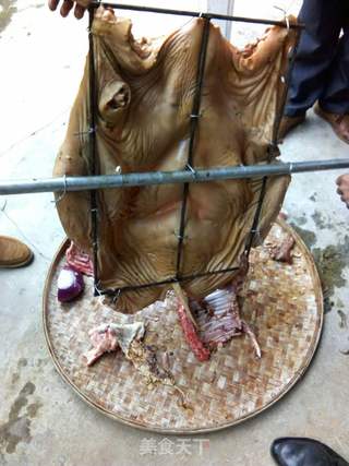 碳烤香猪的做法步骤:6