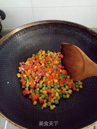 缤纷菠萝饭的做法步骤:7