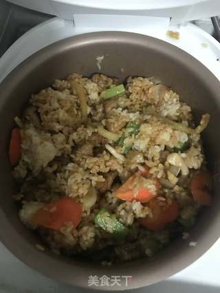 什锦蔬菜排骨煲仔饭的做法步骤:11
