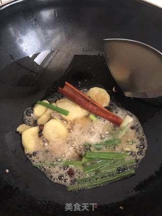 厦门的“姜母鸭”的做法步骤:2