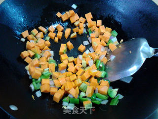 香辣南瓜鸡丁炒饭的做法步骤:11