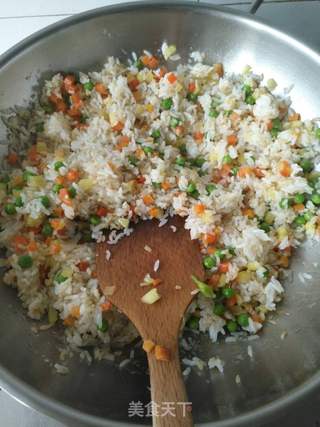 菠萝蛋包饭的做法步骤:4