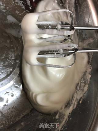 戚风奶油水果生日蛋糕的做法步骤：6