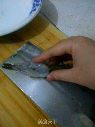蒜蓉烤大虾的做法步骤:3