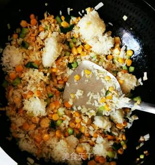 便当玉米粒炒饭的做法步骤:5