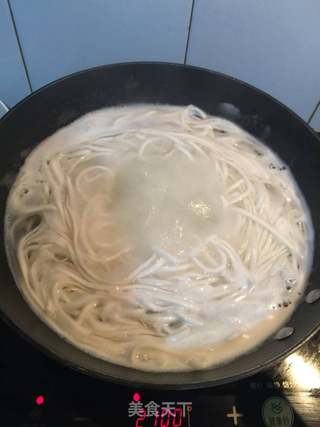 葱油面的做法步骤：5