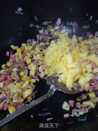 菠萝炒饭的做法步骤:8