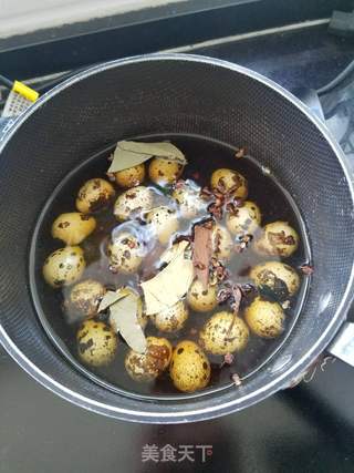 卤煮鹌鹑蛋的做法步骤：2