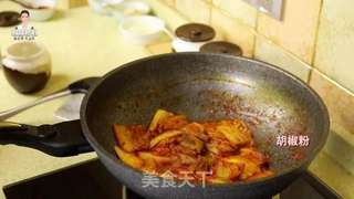 韩式辣白菜炒土豆片的做法步骤:8