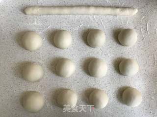 香菇小馒头的做法步骤:2