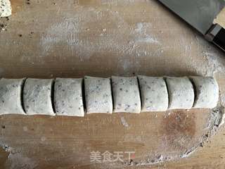 奶香芝麻卷的做法步骤:11