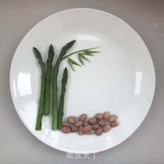 萌系熊猫餐盘画的做法步骤:7