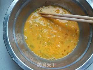 鸡蛋灌饼的做法步骤:11