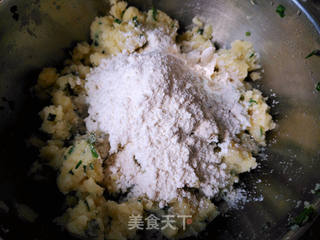 土豆饼的做法步骤:8