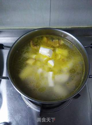 山药炖土鸡的做法步骤：4