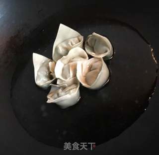 抱蛋馄饨的做法步骤:11