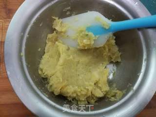 红薯丸子的做法步骤:3
