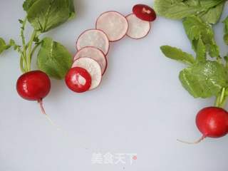 爽口炝拌萝卜菜的做法步骤:2