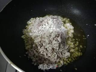 肉末酸菜盒子的做法步骤：7