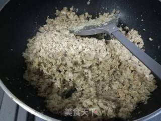 肉末酸菜盒子的做法步骤:11